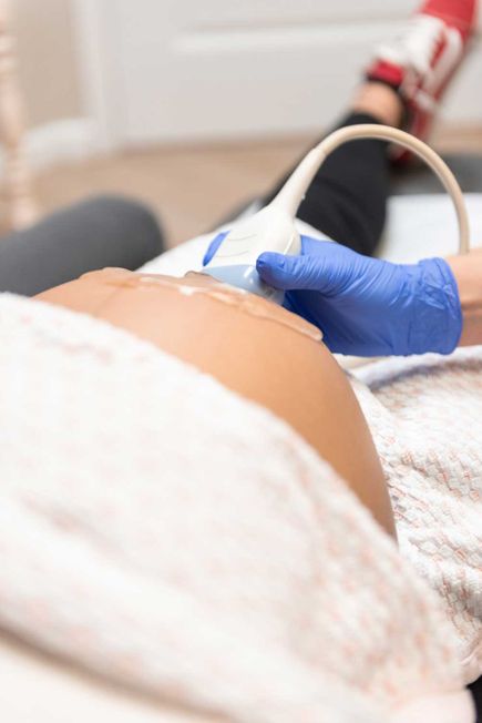 Ultraschall bei schwangeren Frau